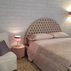 https://your-way-in-venice.hotelslidodijesolo.com